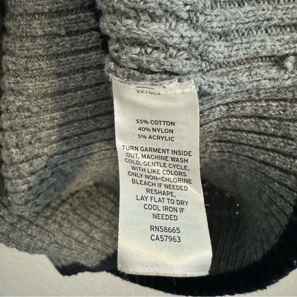 Bundle  - Tucker + Tate in Gray and Old Navy in Black & White. Size Boys… - Picture 8 of 16